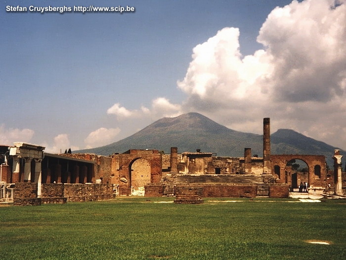 Pompeii - Forum The forum was the center of the political, religious, economic and social life. The vesuvius appears in the background. Stefan Cruysberghs